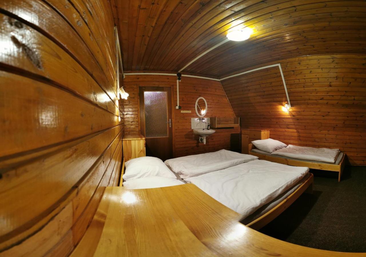 Chata Pod Majovou Muldou Demanovska Dolina Exterior photo